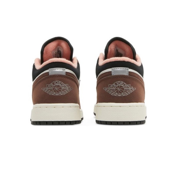 Air Jordan 1 Low SE GS’ Light Choclate - Picture 2 of 5